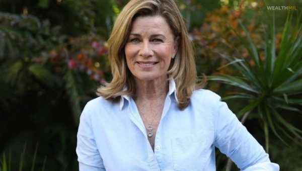 Deborah Hutton