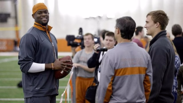 Vince Young’s Bankruptcy Explained: How a $58 Million NFL Deal Led to Financial Collapse