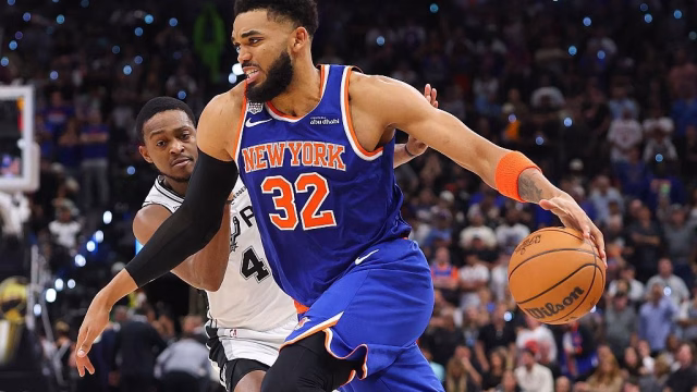 Jalen Brunson’s 2024 Pay Cut Could Complicate Karl-Anthony Towns’ Knicks Contract Talks